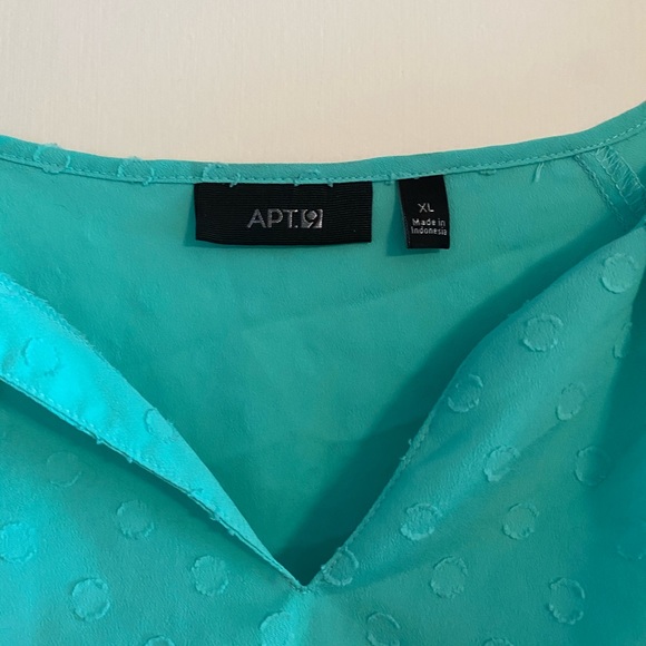 APT. 9 Top - Picture 2 of 3